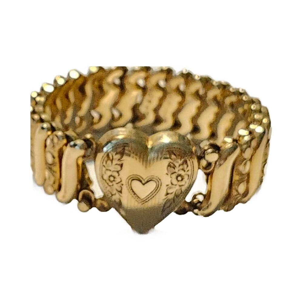 ✨Vintage Gold Heart Stretch Bracelet with Floral Engraving✨
